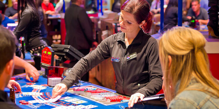 Online Gambling Industry: Why Is It Growing?