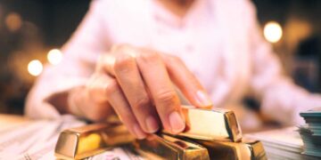 To Invest or Not to Invest: Weighing the Pros and Cons of Gold iras
