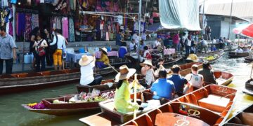 The Art of Living: Discovering Local Cultures through Vibrant Markets