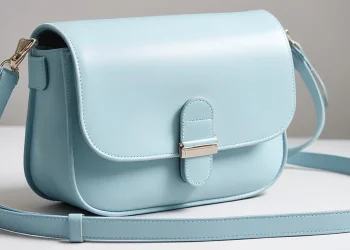 What Is a Leather Handbag for Women and Why Is It the One Bag Worth Investing In?