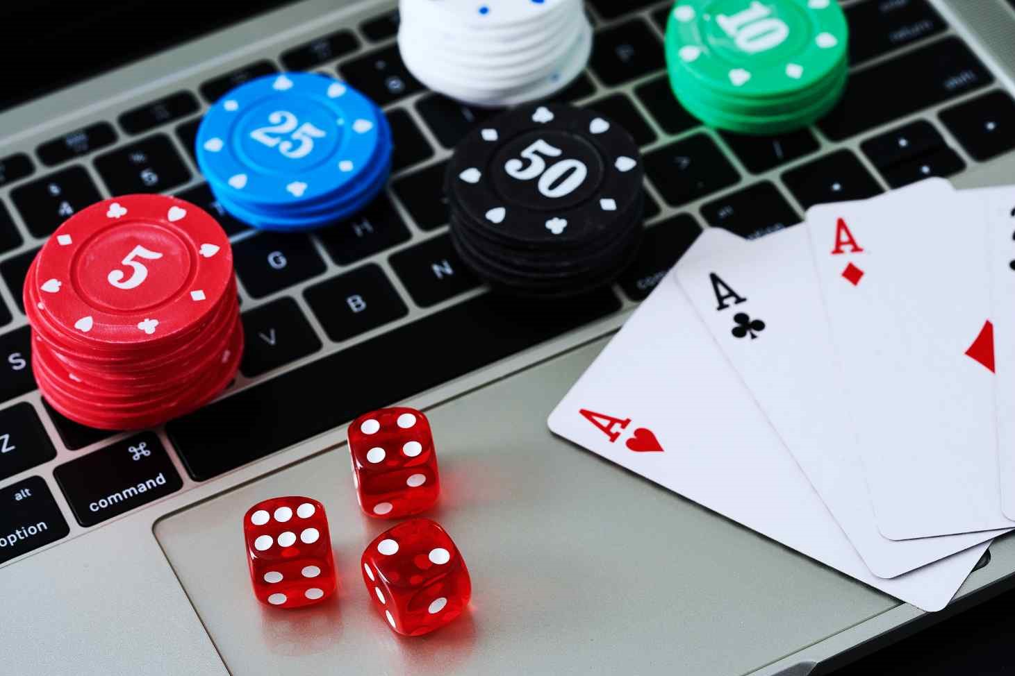 How does the exchange rate inside a crypto games platform get set?